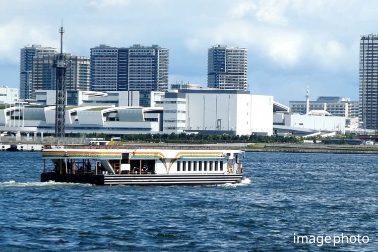 湾岸ならではの便利な水上バスのイメージ画像